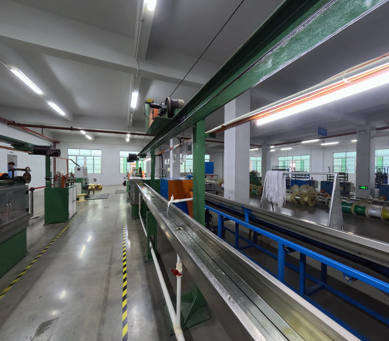 Insulation & jacket extrusion
